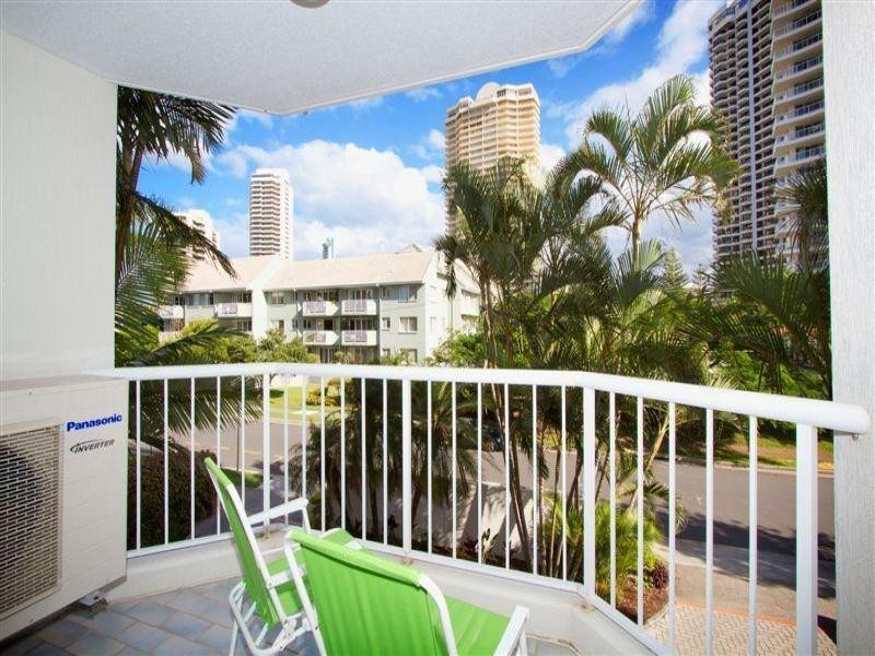 1 Cronin Avenue, Main Beach QLD 4217