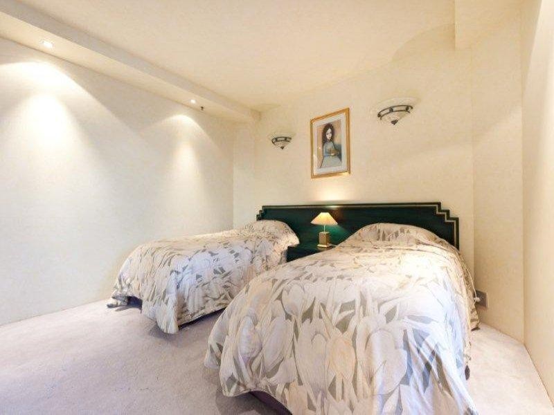 3510 Main Beach Parade, Main Beach QLD 4217