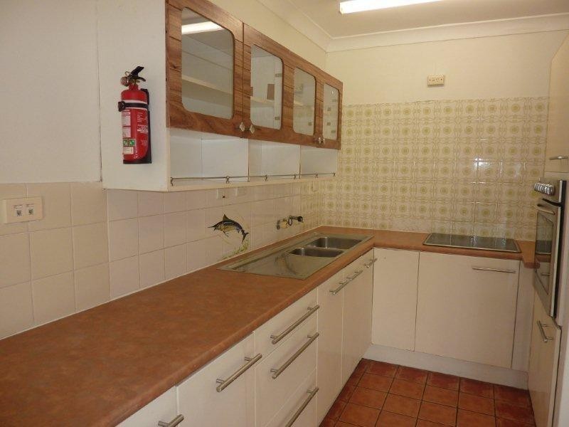 7 Sunrise Boulevard, Surfers Paradise QLD 4217