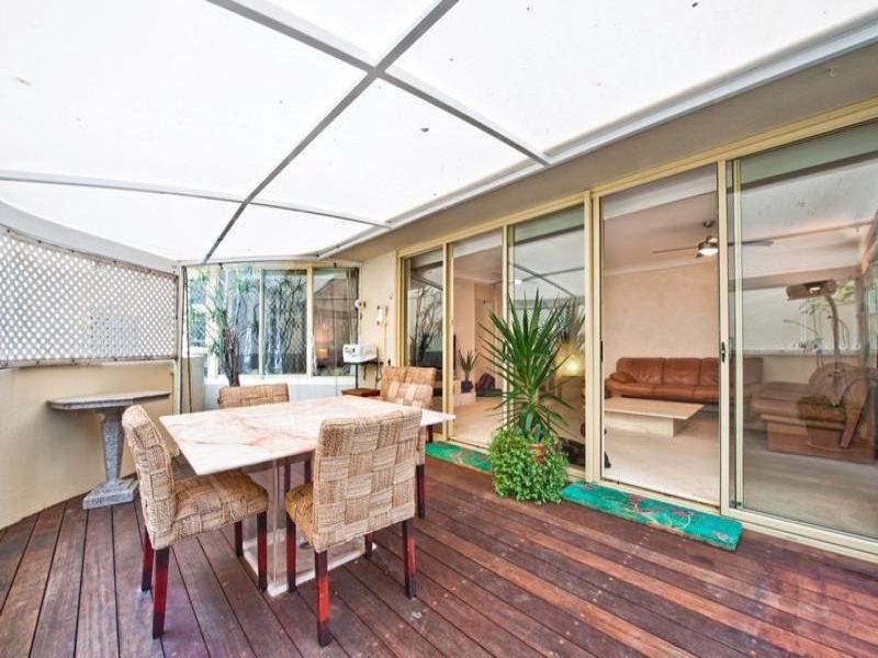 1 Serisier Avenue, Main Beach QLD 4217