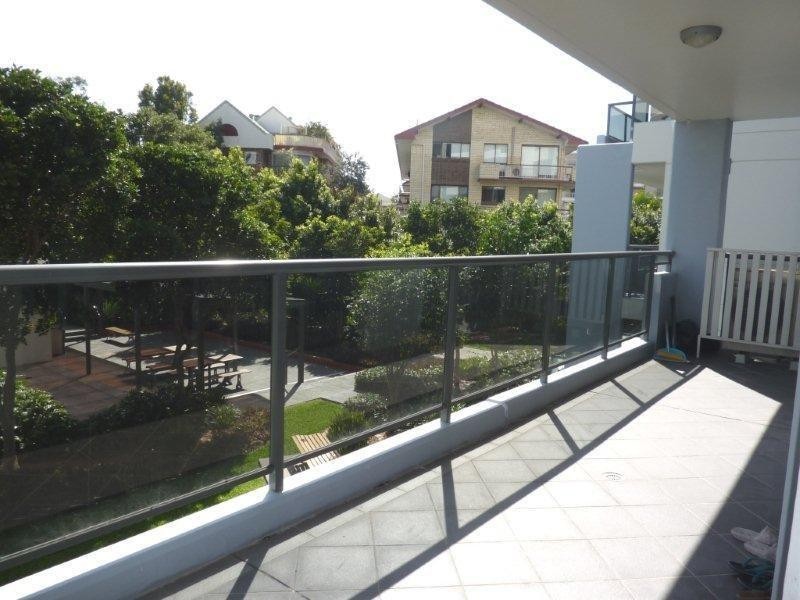 3 Como Crescent, Southport QLD 4215