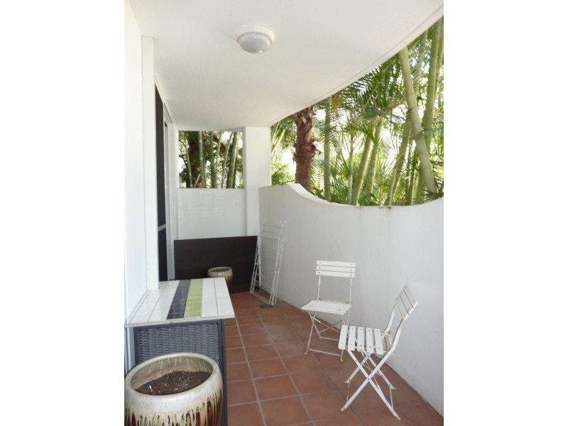 9 Beach Parade, Surfers Paradise QLD 4217