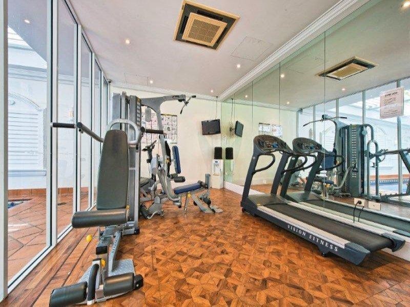 9 Beach Parade, Surfers Paradise QLD 4217