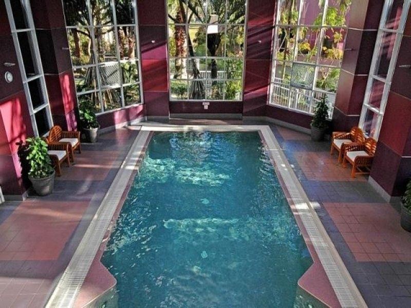 12 Commodore Drive, Surfers Paradise QLD 4217