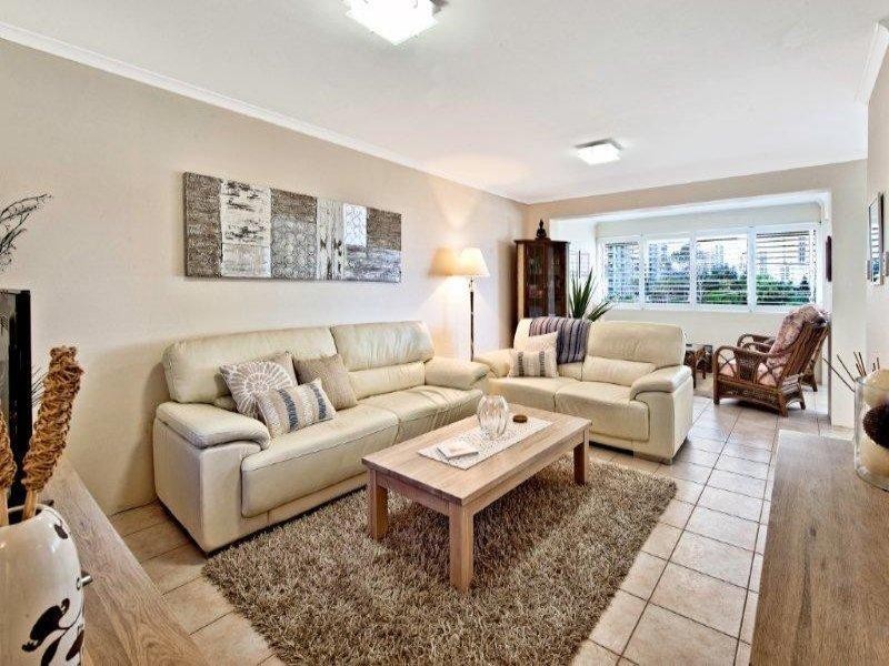 25 Pacific Street, Main Beach QLD 4217