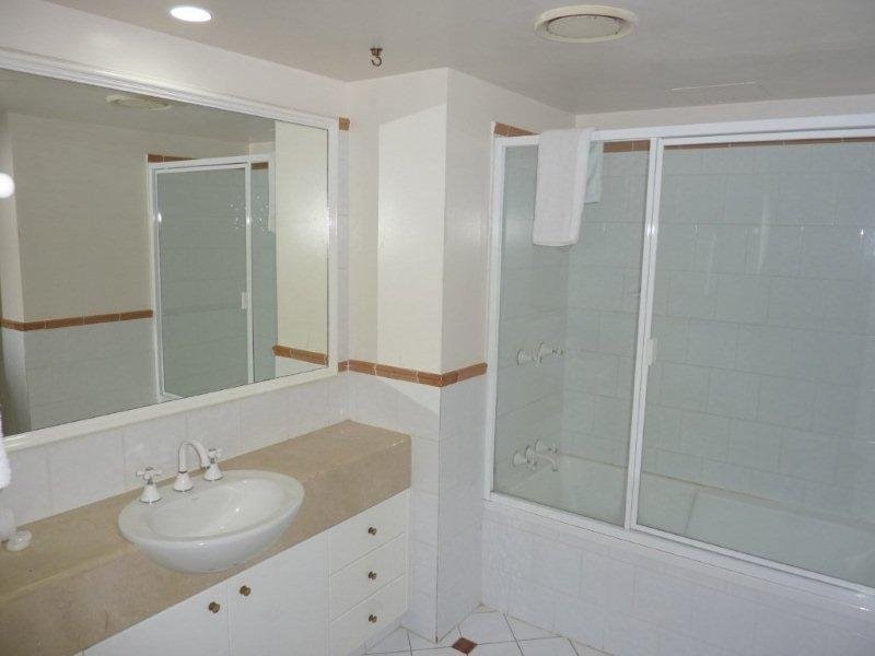 11 Elkhorn Avenue, Surfers Paradise QLD 4217