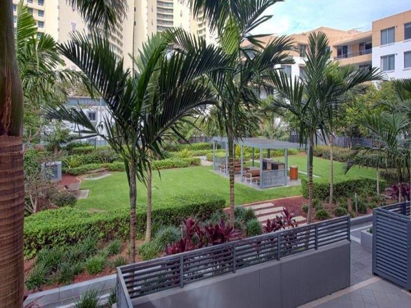 1 Aqua Street, Southport QLD 4215