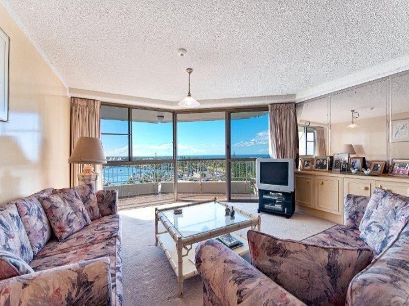 18 Macarthur Parade, Main Beach QLD 4217