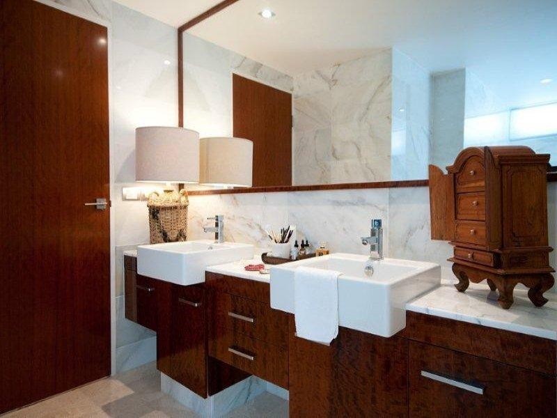 24 Hughes Avenue, Main Beach QLD 4217