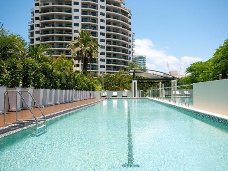 24 Hughes Avenue, Main Beach QLD 4217