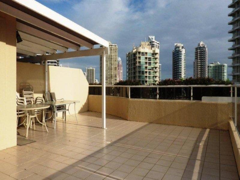 59 Pacific Street, Main Beach QLD 4217