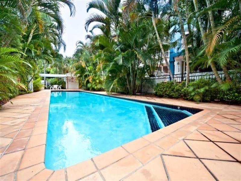 7 Purli Street, Chevron Island QLD 4217