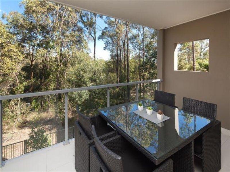 5 and 9 Tashey Court, Bundall QLD 4217