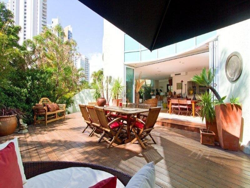 3 Tedder Avenue, Main Beach QLD 4217