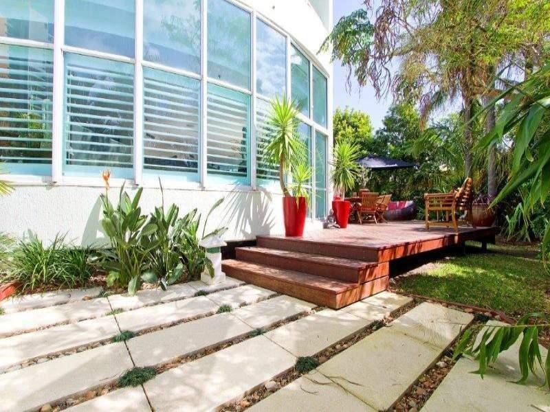 3 Tedder Avenue, Main Beach QLD 4217