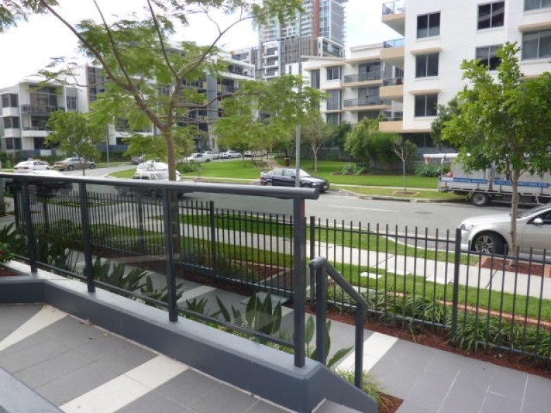 2 Aqua Street, Southport QLD 4215