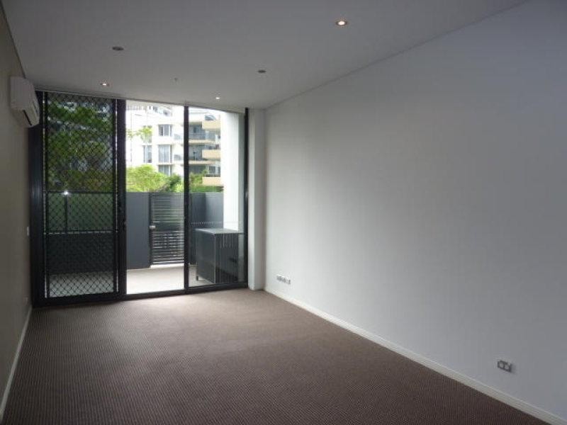 2 Aqua Street, Southport QLD 4215