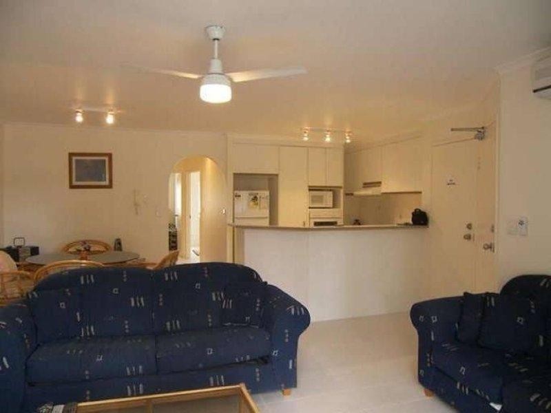 1 Cronin Avenue, Main Beach QLD 4217