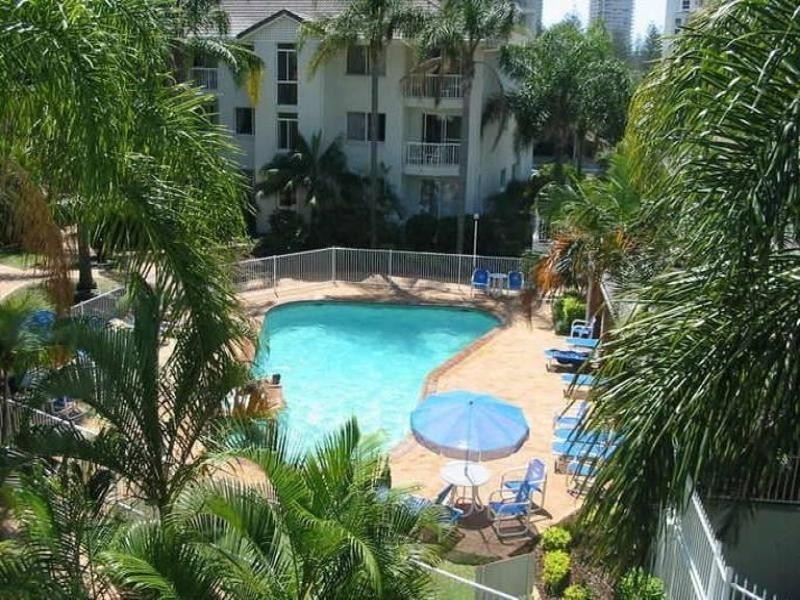 1 Cronin Avenue, Main Beach QLD 4217