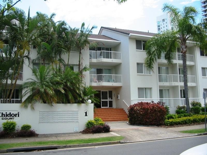 1 Cronin Avenue, Main Beach QLD 4217