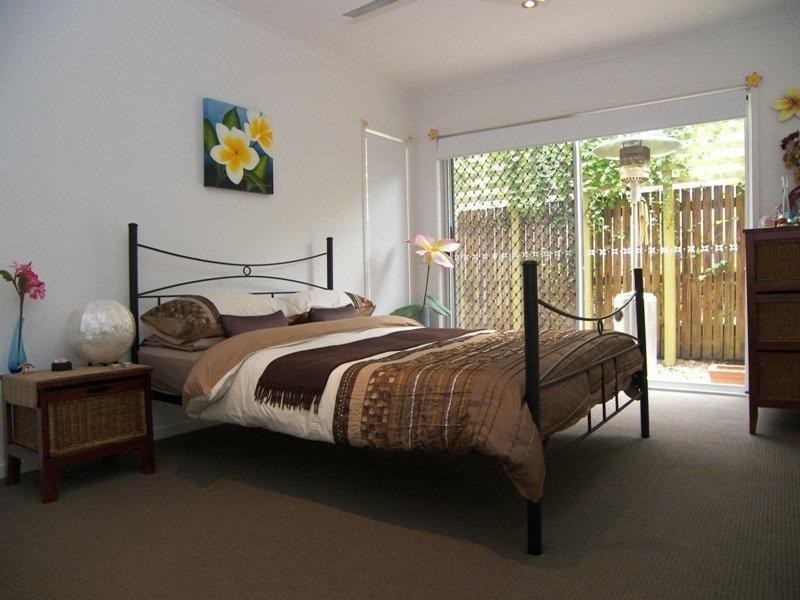 55 Cronin Avenue, Main Beach QLD 4217