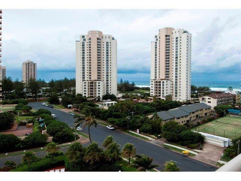 52 Pacific Street, Main Beach QLD 4217