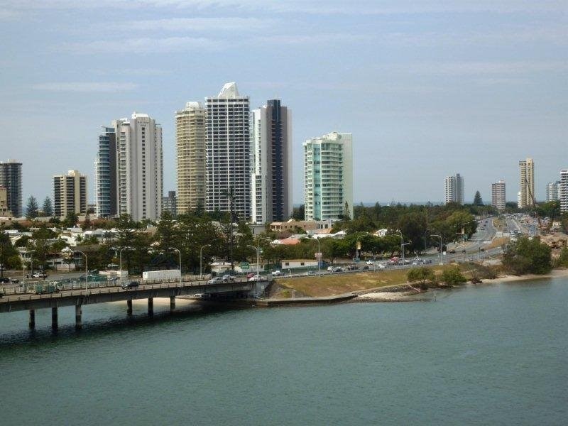 75 Brighton Parade, Southport QLD 4215