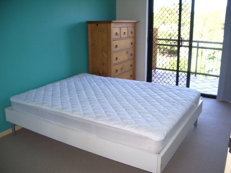 10 Bath Street, Labrador QLD 4215