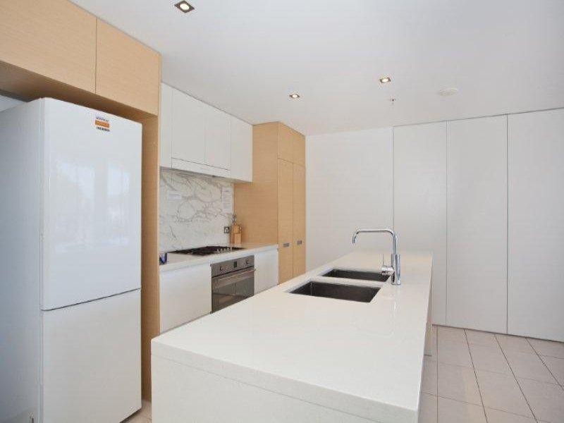 6 The Esplanade, Burleigh Heads QLD 4220