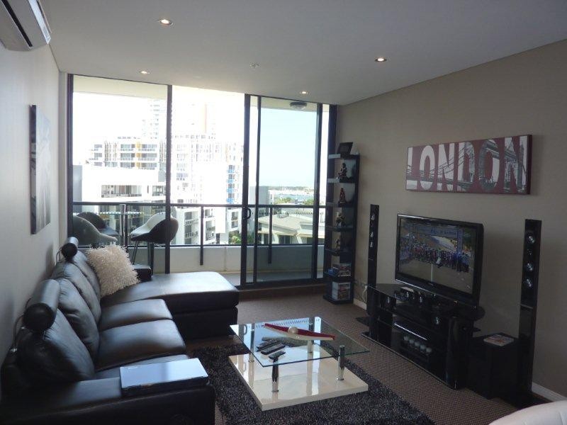 2 Aqua Street, Southport QLD 4215