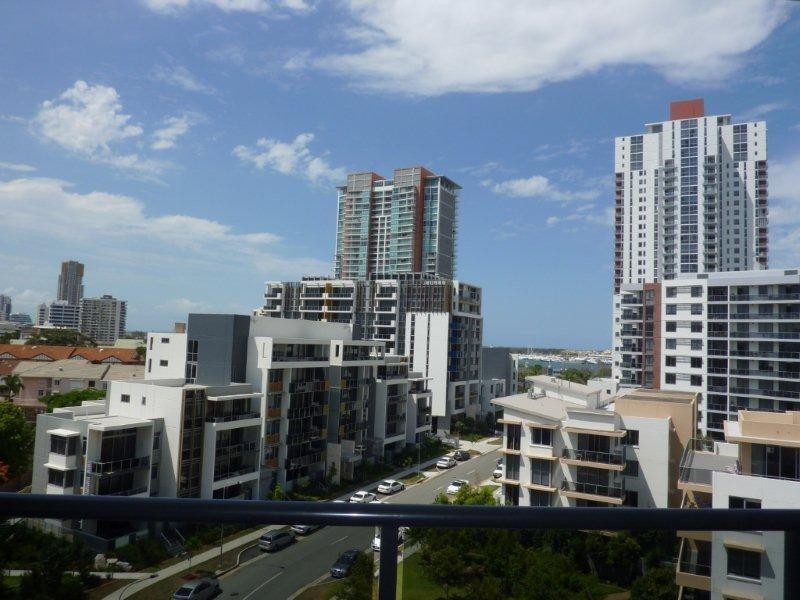 2 Aqua Street, Southport QLD 4215