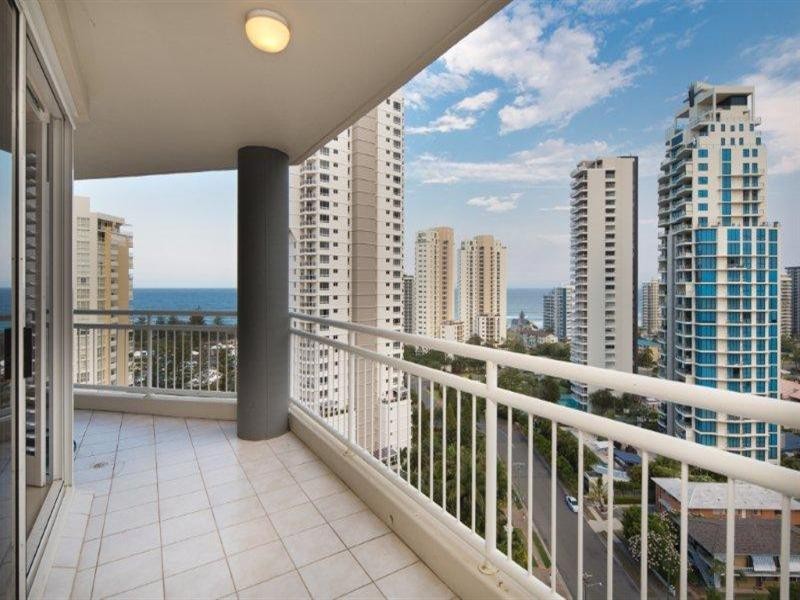 11 Hughes Avenue, Main Beach QLD 4217