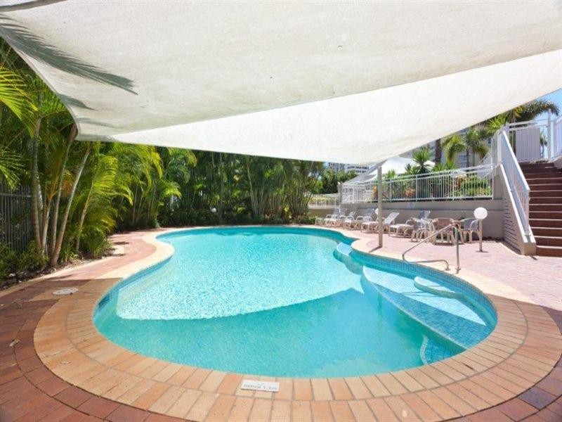 11 Hughes Avenue, Main Beach QLD 4217