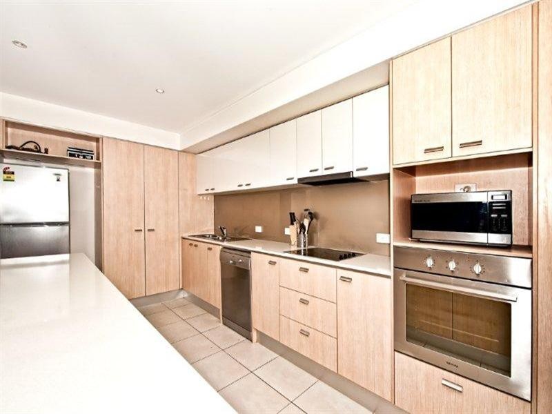 255 Varsity Parade, Varsity Lakes QLD 4227