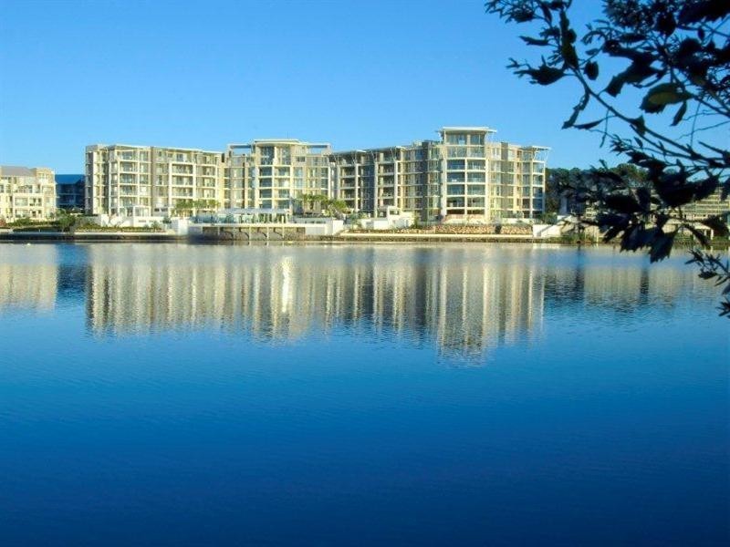 255 Varsity Parade, Varsity Lakes QLD 4227