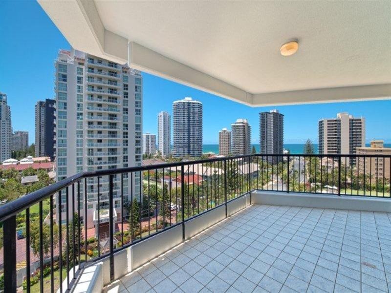 24 Breaker Street, Main Beach QLD 4217