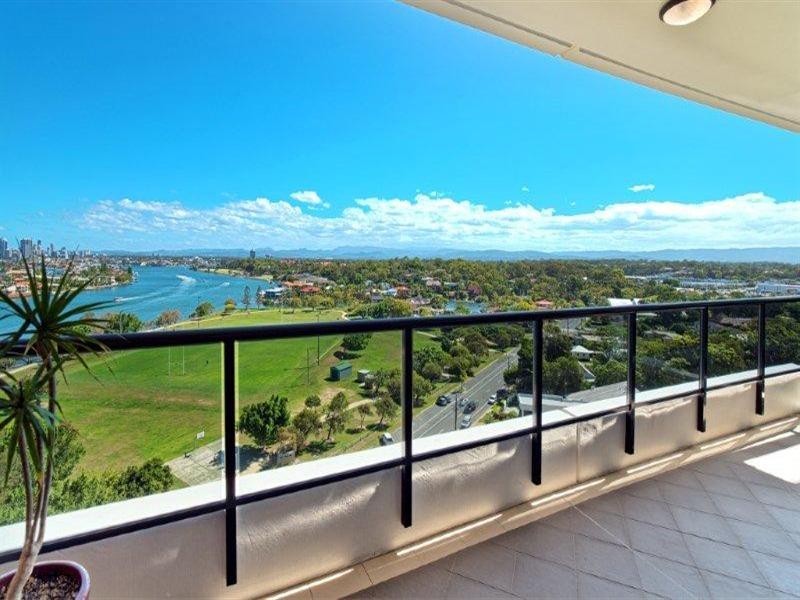 2 Aqua Street, Southport QLD 4215