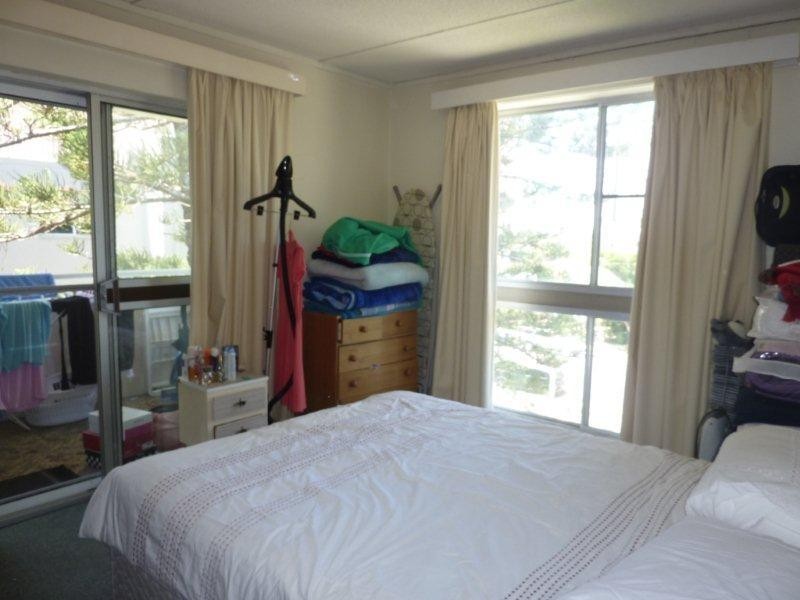 124 Surf Parade, Broadbeach QLD 4218