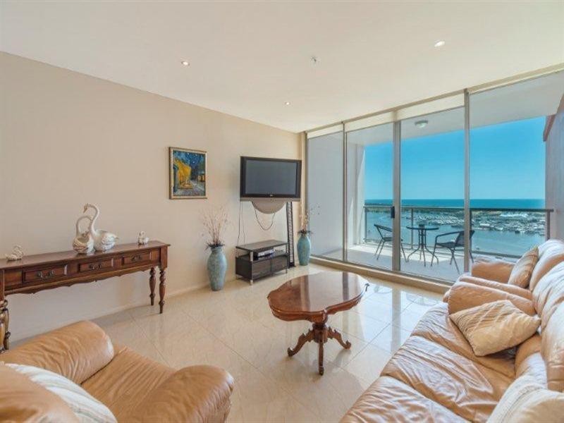 1 Como Crescent, Southport QLD 4215