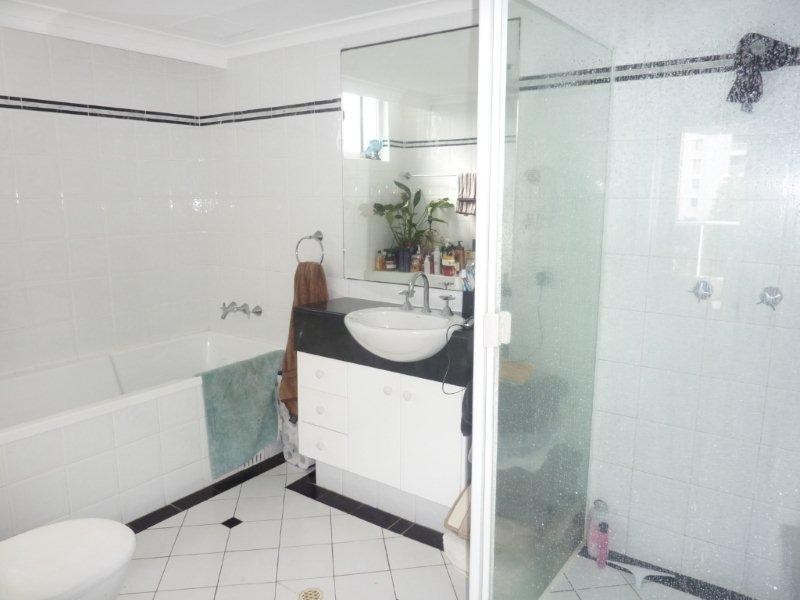 1 Hughes Avenue, Main Beach QLD 4217