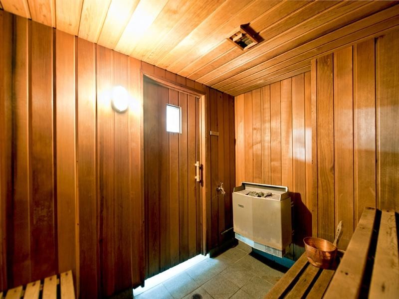 3 Como Crescent, Southport QLD 4215