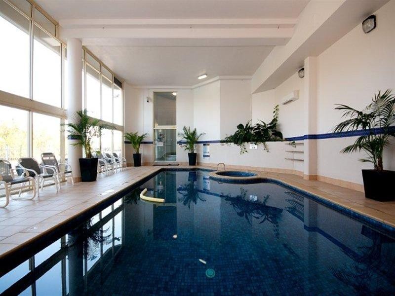 1 Serisier Avenue, Main Beach QLD 4217