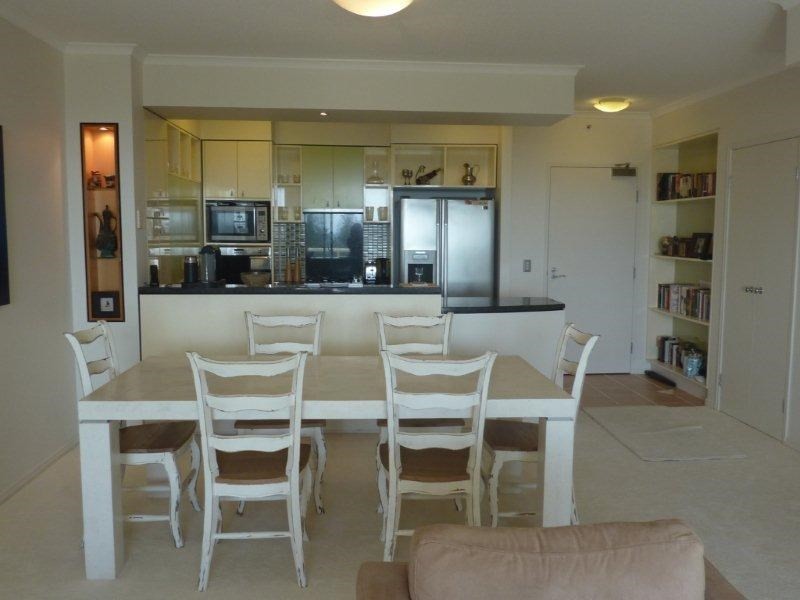 1 Lennie Avenue, Main Beach QLD 4217