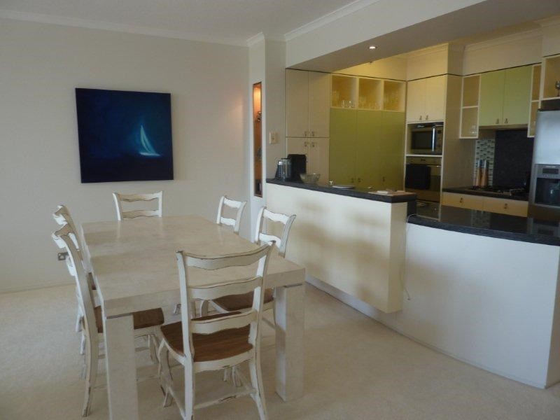 1 Lennie Avenue, Main Beach QLD 4217