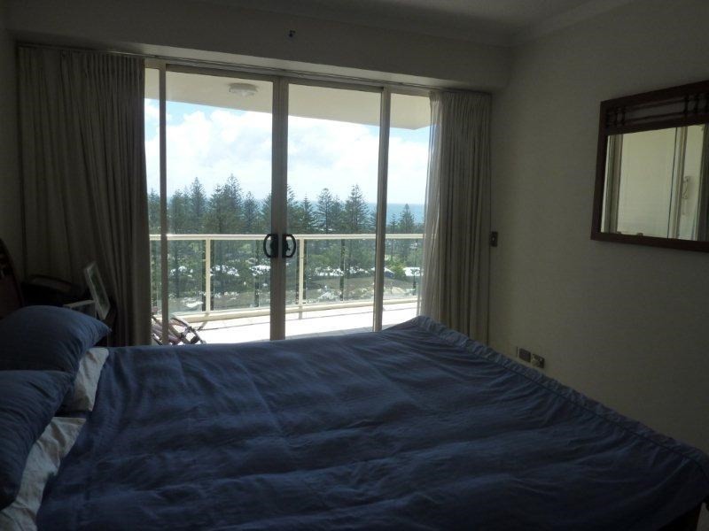 1 Lennie Avenue, Main Beach QLD 4217