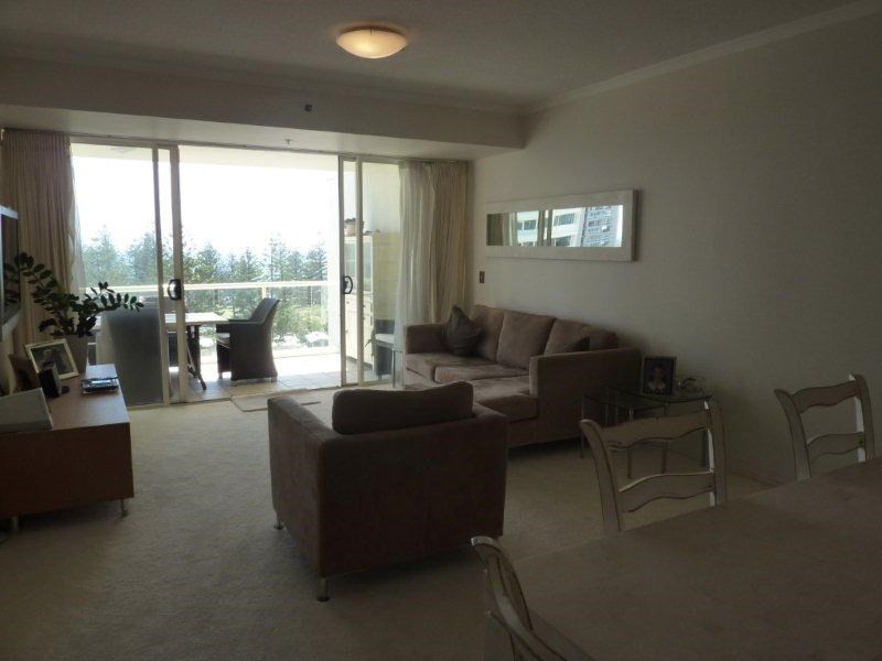 1 Lennie Avenue, Main Beach QLD 4217