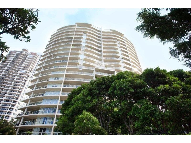 1 Lennie Avenue, Main Beach QLD 4217