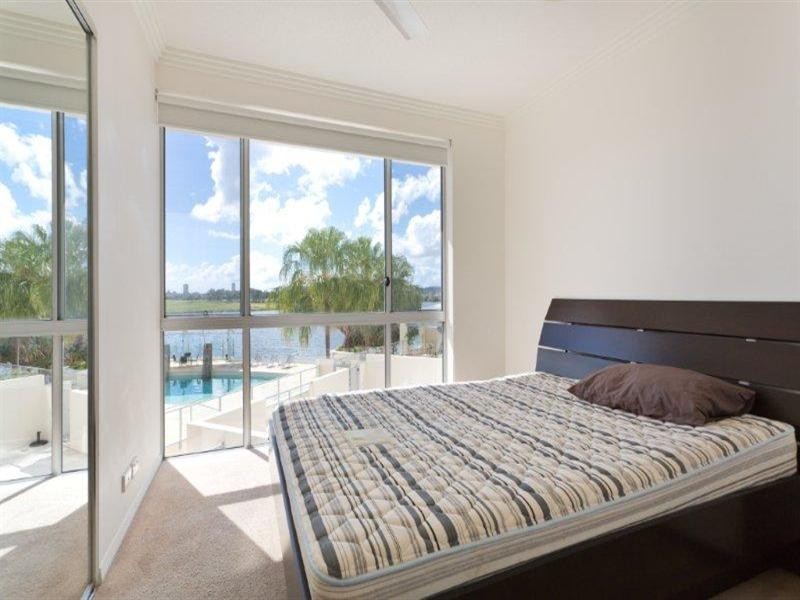 255 Varsity Parade, Varsity Lakes QLD 4227