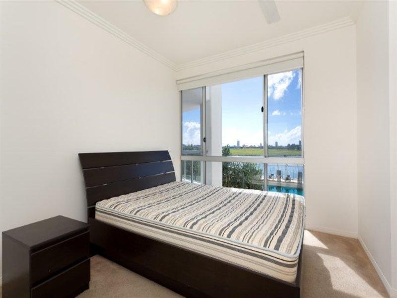 255 Varsity Parade, Varsity Lakes QLD 4227