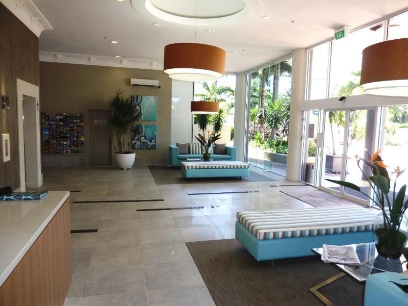 11 Hughes Avenue, Main Beach QLD 4217